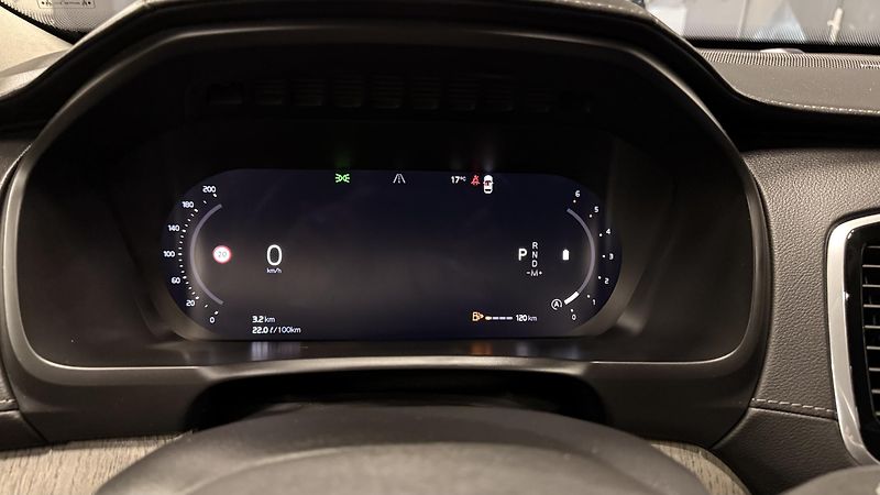 Volvo XC90 (2022) B5 ,ČR, Plus Dark,ventilace - fotka 46 z 72