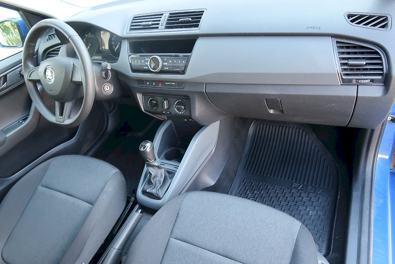 Škoda Fabia (2019) Active 1,0 TSi/70 kW - fotka 7 z 29