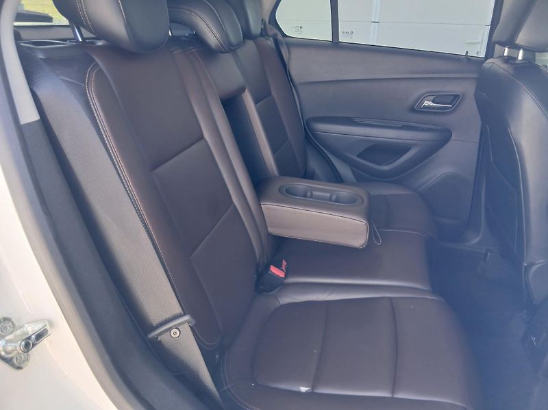 Chevrolet Trax 1.7 D AWD - fotka 14 z 33