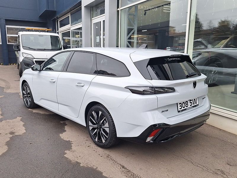 Peugeot 308 (2026) SW ALLURE Hybrid 145 e-DCS6 - fotka 4 z 19