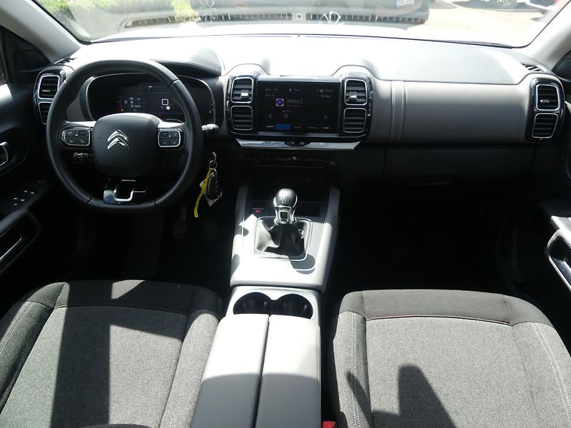 Citroën C5 Aircross (2022) 1,2 PureTech 130 - fotka 12 z 20