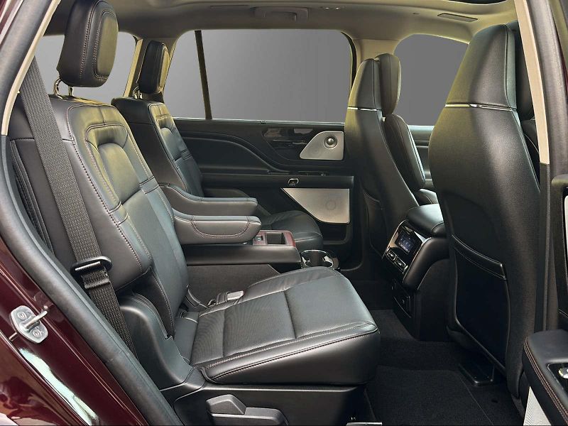 Lincoln Aviator (2024) - fotka 34 z 38