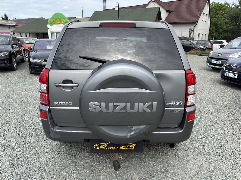 Suzuki Grand Vitara 2.0 16V 4x4  - fotka 5 z 13