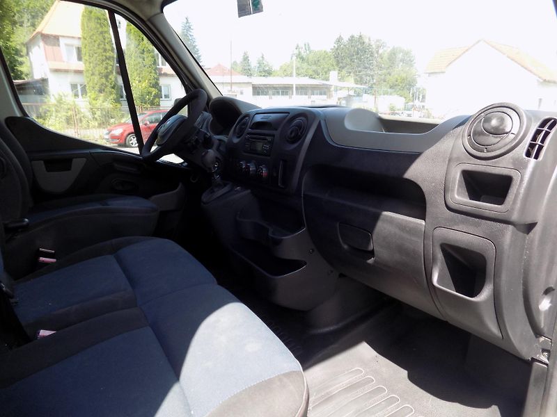 Renault Master (2016) 2,3 92KW SUPERMAXI TUPLÁKY - fotka 26 z 30