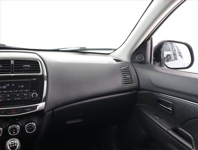 Mitsubishi ASX (2015) 1.6 MIVEC, Tempomat - fotka 8 z 19