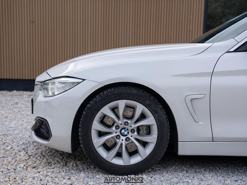 BMW Řada 4 (2016) 435i F32 Sport Pano, H&K, HUD - fotka 22 z 24