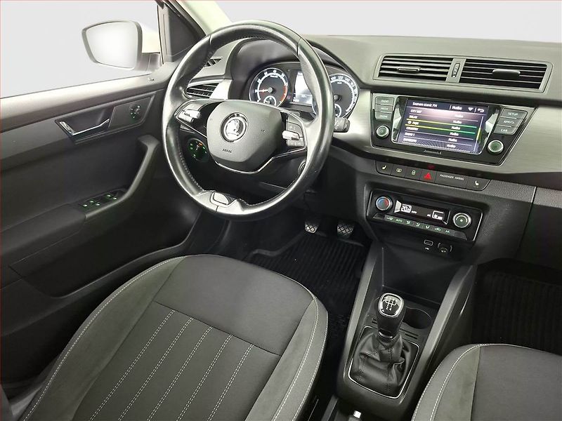 Škoda Fabia (2021) Style 1.0 TSI, Serv.kniha - fotka 7 z 16
