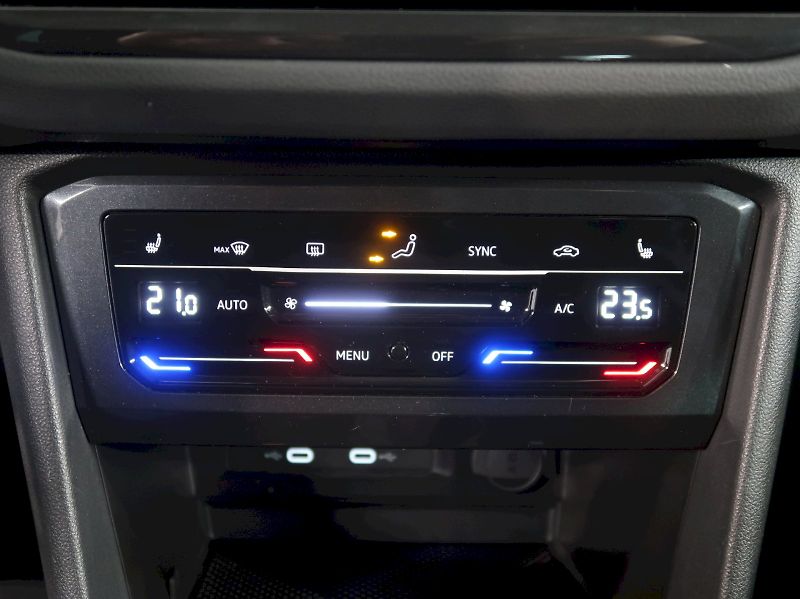 Volkswagen Tiguan (2023) LIFE 1.5TSI 110KW DSG - fotka 27 z 35