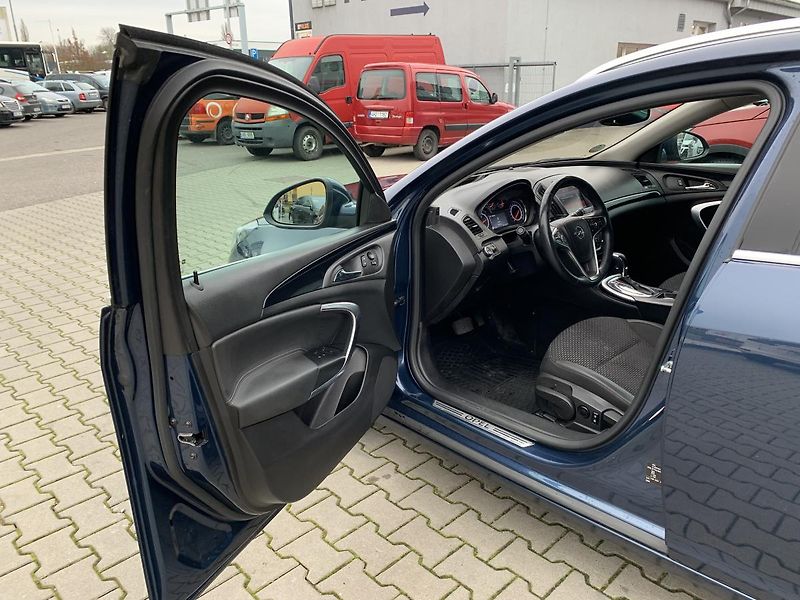 Opel Insignia (2014) Sports Tourer Cosmo 2.0CDTi  - fotka 11 z 45