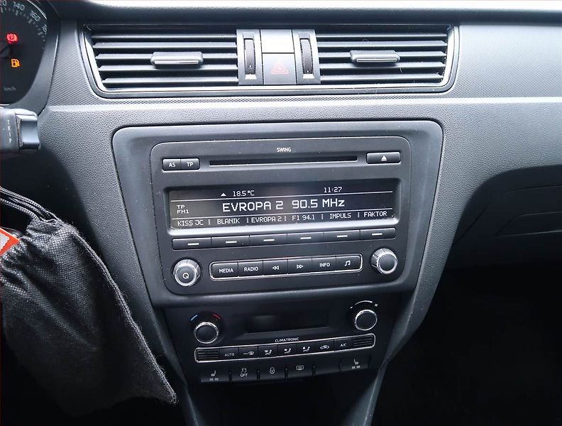 Škoda Rapid (2013) Ambition 1.2 TSI, ČR,1.maj - fotka 10 z 12