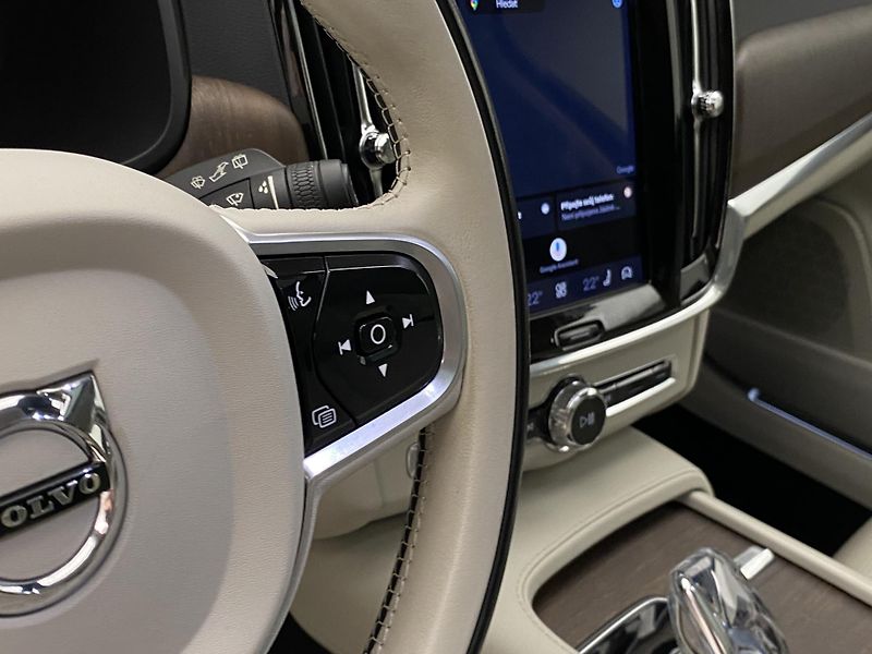 Volvo V90 B4 AWD BRIGHT PLUS AUT CZ - fotka 21 z 60