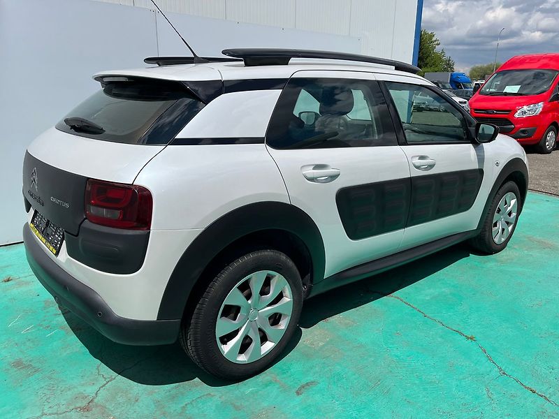 Citroën C4 Cactus 1.2, 60kW, Klima, Navi - fotka 2 z 20