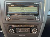 Volkswagen Golf (2011) VI 1,4i16V STYLE 1 MAJITEL - náhled 50