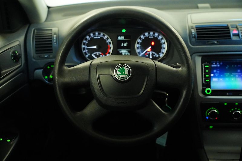 Škoda Octavia - fotka 15 z 24