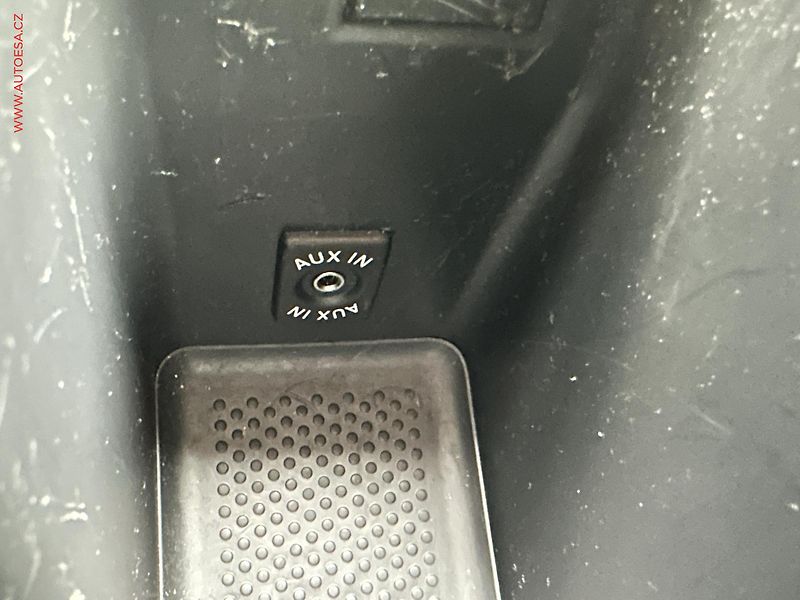 Volkswagen Golf (2012) 1.2TSI, ČR, servis.kniha - fotka 16 z 17