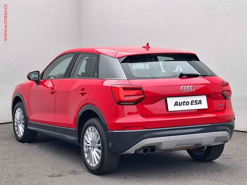 Audi Q2 (2018) 2.0 TFSi quattro, AT, LED - fotka 6 z 20