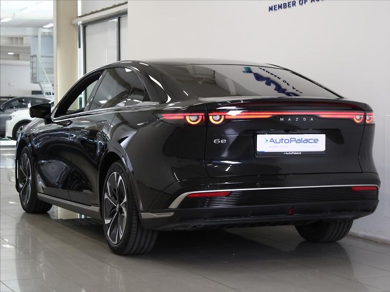 Mazda 6e 0,0 68kWh 190kW Takumi PLUS ČR - fotka 3 z 32