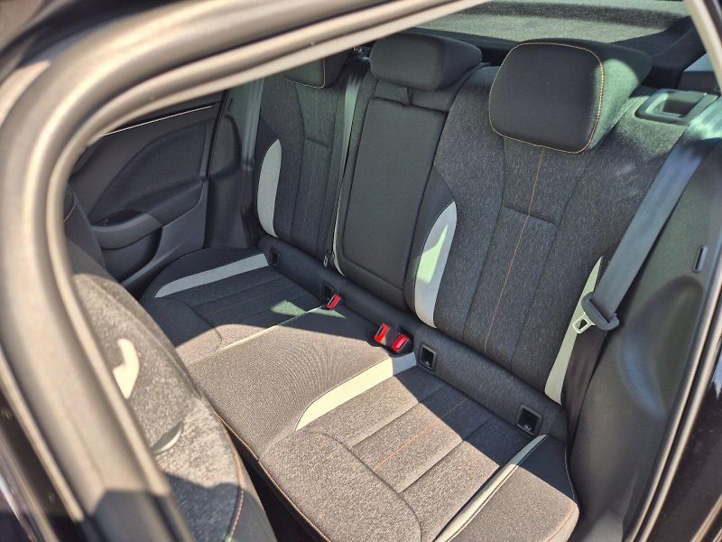 Škoda Kamiq (2025) Top Selection 1.0 TSI 85 kW 7° - fotka 16 z 30