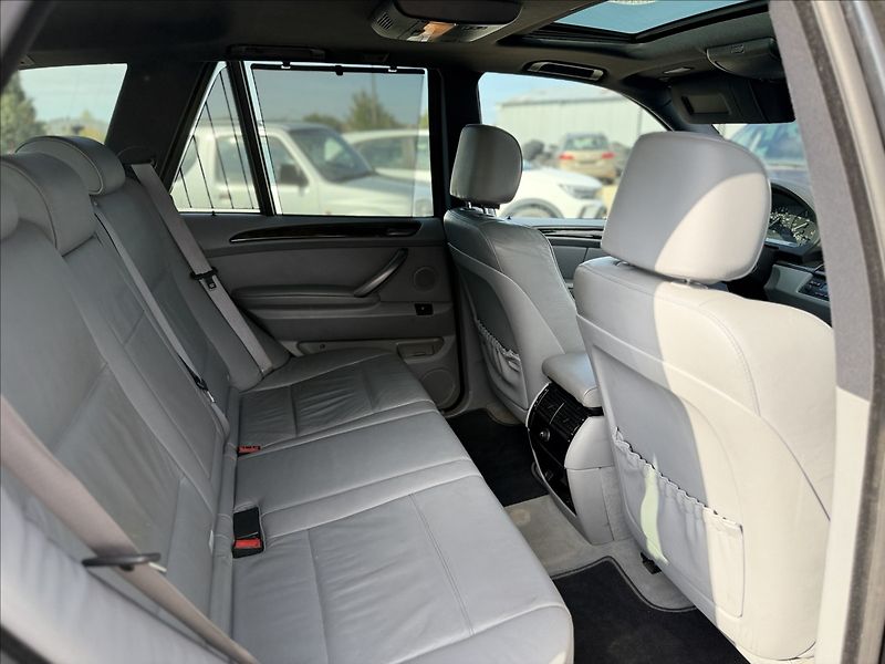 BMW X5 3,0 i 4X4 A/T 170kW - fotka 25 z 28