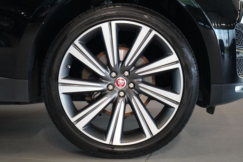 Jaguar F-Pace 30d AWD, PRESTIGE, Panorama - fotka 8 z 49