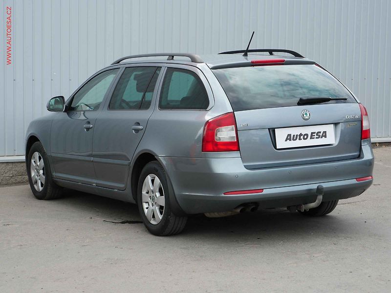 Škoda Octavia (2012) 1.4TSi, 1.maj,ČR, STK7/28 - fotka 6 z 15