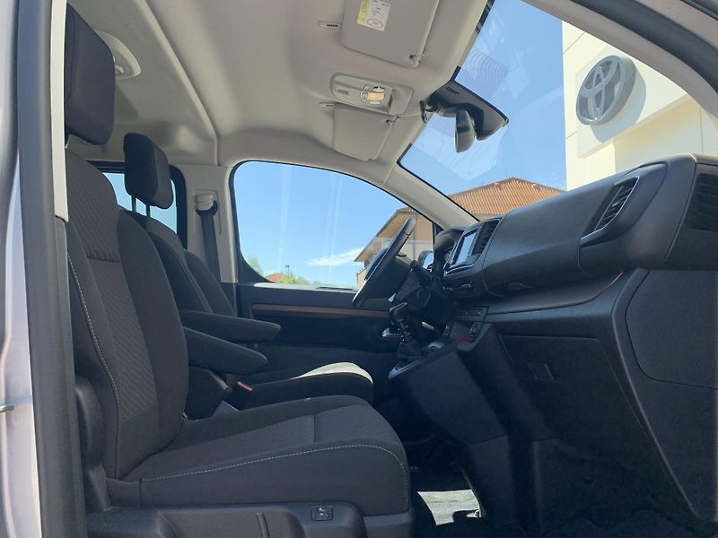 Toyota ProAce Verso VERSO FAMILY 2.0D-4D 106kW - fotka 18 z 31