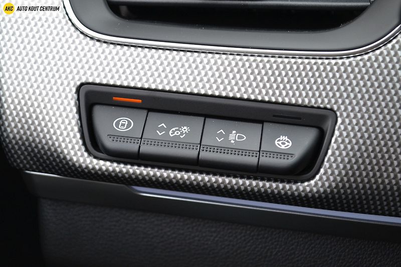 Renault Arkana Techno mild hybrid 140 EDC - fotka 43 z 49