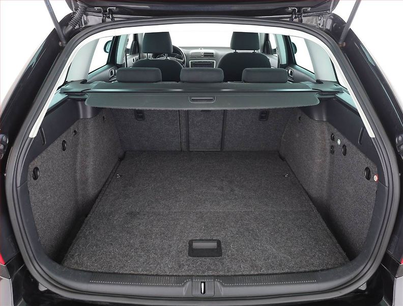 Škoda Octavia (2012) 1.2 TSI, Serv.kniha, Tempomat - fotka 16 z 17
