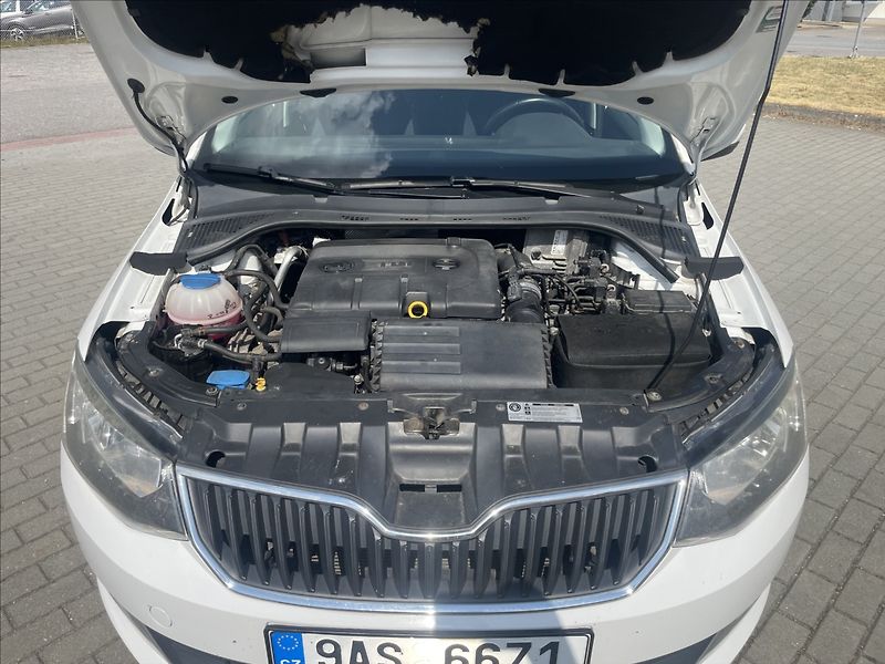 Škoda Fabia 1,4 TDi 66kw Klima FrontAssist - fotka 22 z 32