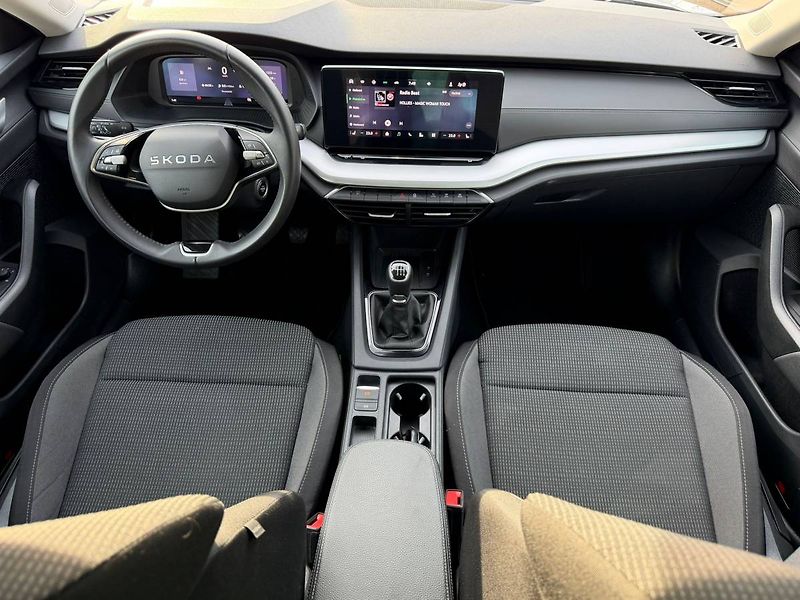 Škoda Octavia Selection 1,5 TSI 85 kW 6° MP - fotka 2 z 25