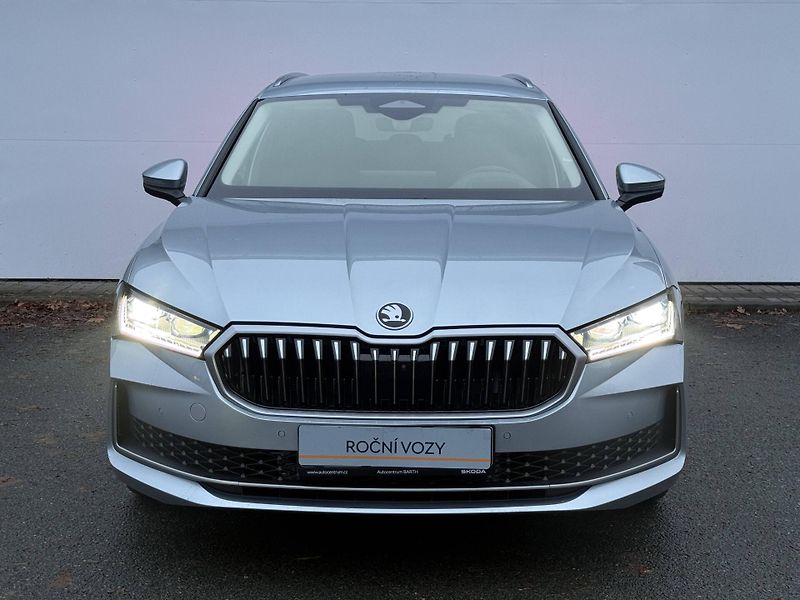 Škoda Superb (2025) L&K 7DSG 2,0 TDI - fotka 4 z 26