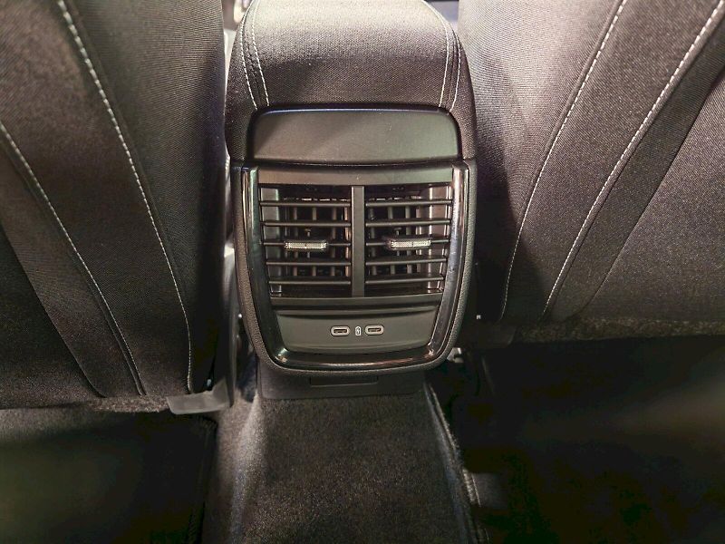 Škoda Kamiq (2025) 1.0 TSI 85 kW Monte Carlo - fotka 26 z 32