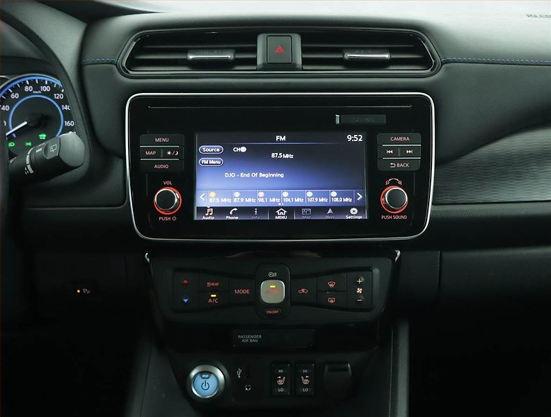 Nissan Leaf (2019) 40 kWh, SoH 85%, Automat - fotka 12 z 18