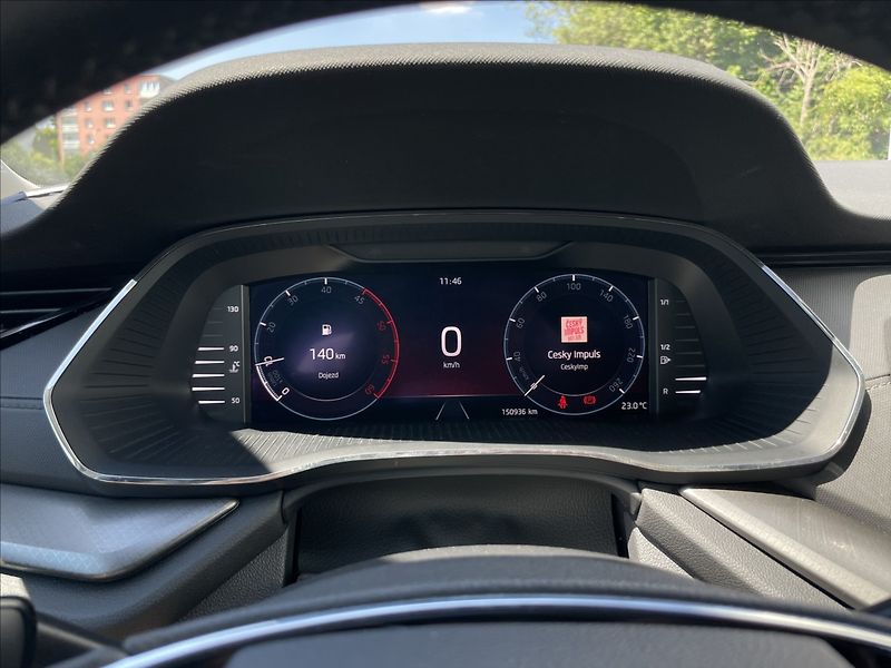 Škoda Octavia 2,0 TDI Combi Ambition Plus - fotka 9 z 23