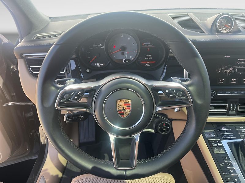 Porsche Macan S - fotka 17 z 28