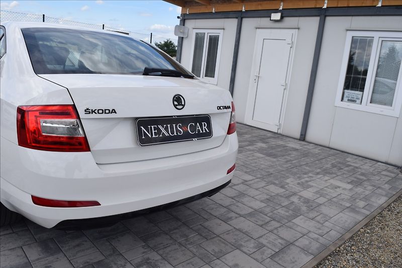 Škoda Octavia 1,6 TDI 81KW PO ROZVODECH - fotka 11 z 48