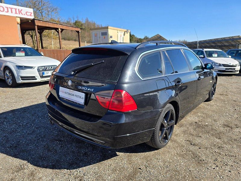 BMW Řada 3 (2008) 3.0 Xd 170KW 2008 - fotka 7 z 23