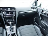 Volkswagen Golf (2015) Highline 2.0 TDI, Automat - náhled 8