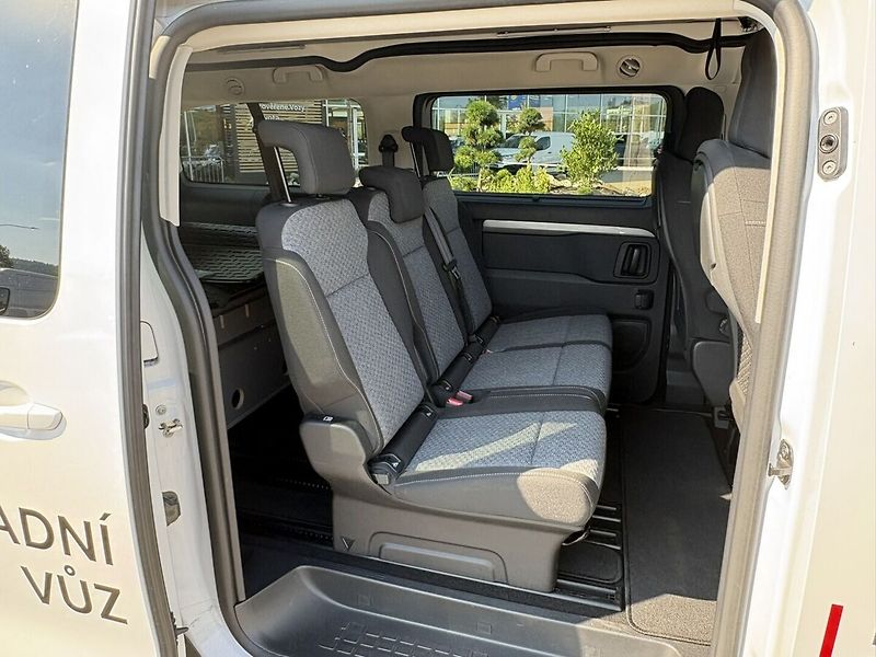 Toyota ProAce Verso L2 2,0D 177k AT8 Family 8S  FU - fotka 21 z 40