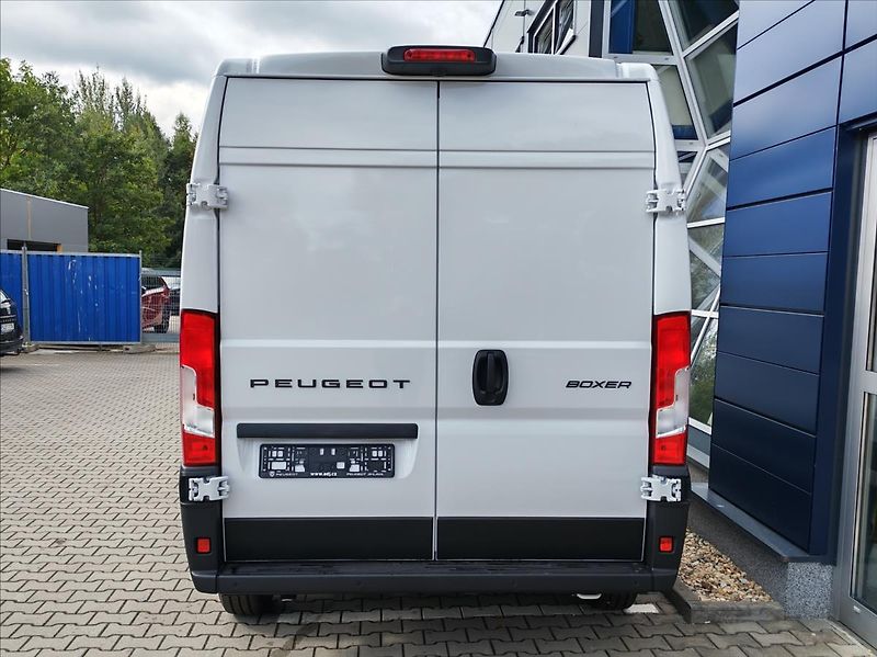 Peugeot Boxer (2026) 2,2 Furgon 3500 L3H2 BlueHDi 1 - fotka 5 z 9