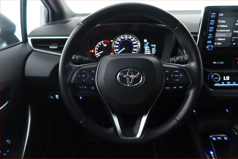 Toyota Corolla (2021) 1.8 Hybrid - fotka 16 z 20