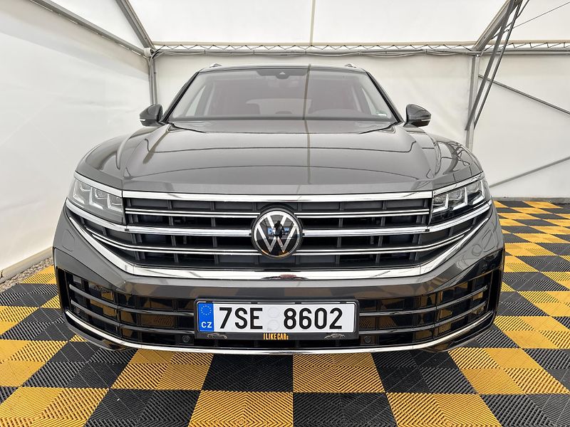 Volkswagen Touareg 3.0Tdi*1-MAJ*DPH*ELEGANCE* - fotka 3 z 49