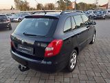 Škoda Fabia (2009) KOMBI 1.4 16V - náhled 3