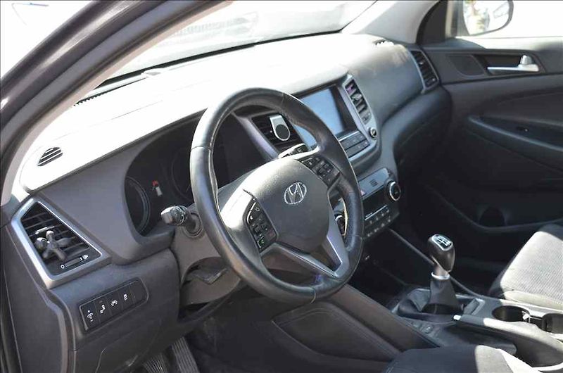 Hyundai Tucson (2016) 2,0 CRDI 4WD - fotka 11 z 18