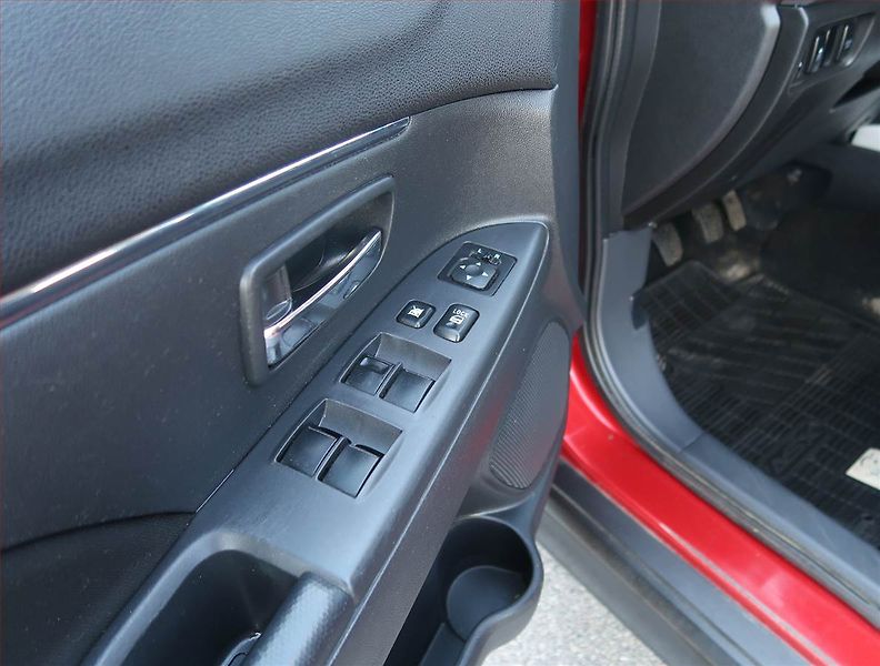 Mitsubishi ASX (2014) Invite 1.6 MIVEC, Serv.kniha - fotka 16 z 16