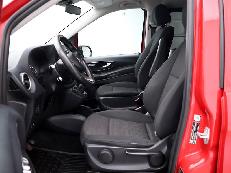 Mercedes-Benz Vito 1,6 CDI 84KW 8-Míst CZ - fotka 11 z 36