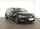 Volkswagen Passat (2018) 2.0 TDI, Kůže, Navi, Tempomat - náhled 1