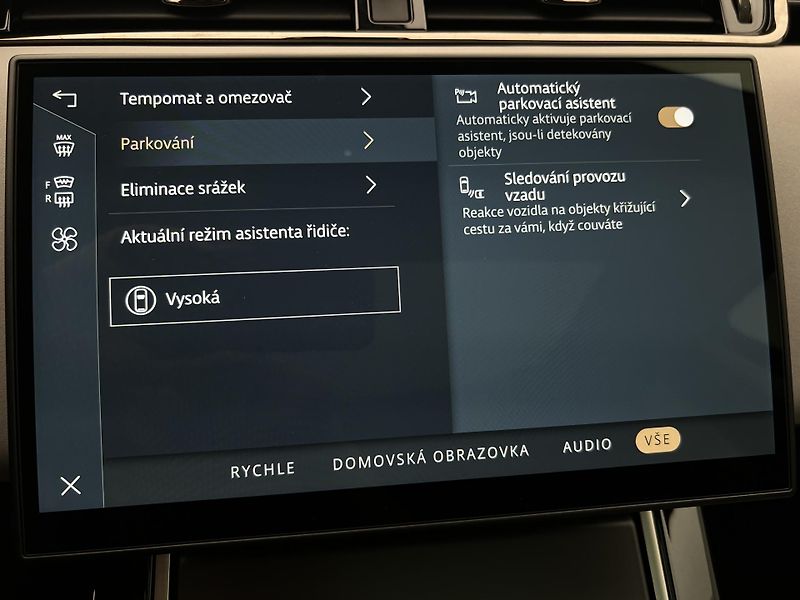 Land Rover Range Rover Evoque D200 AWD DYNAMIC SE AUT CZ - fotka 45 z 52