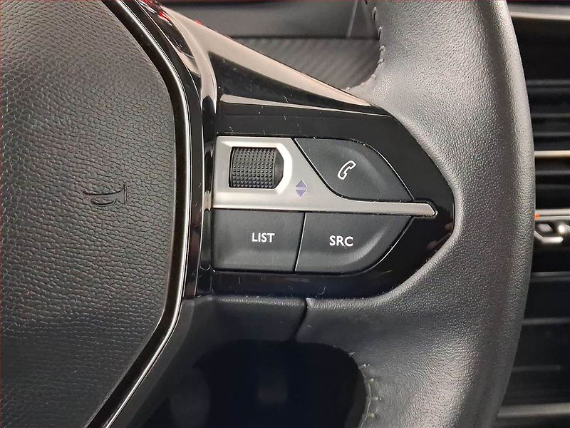 Peugeot 208 (2022) 1.2 PureTech, Serv.kniha - fotka 15 z 16