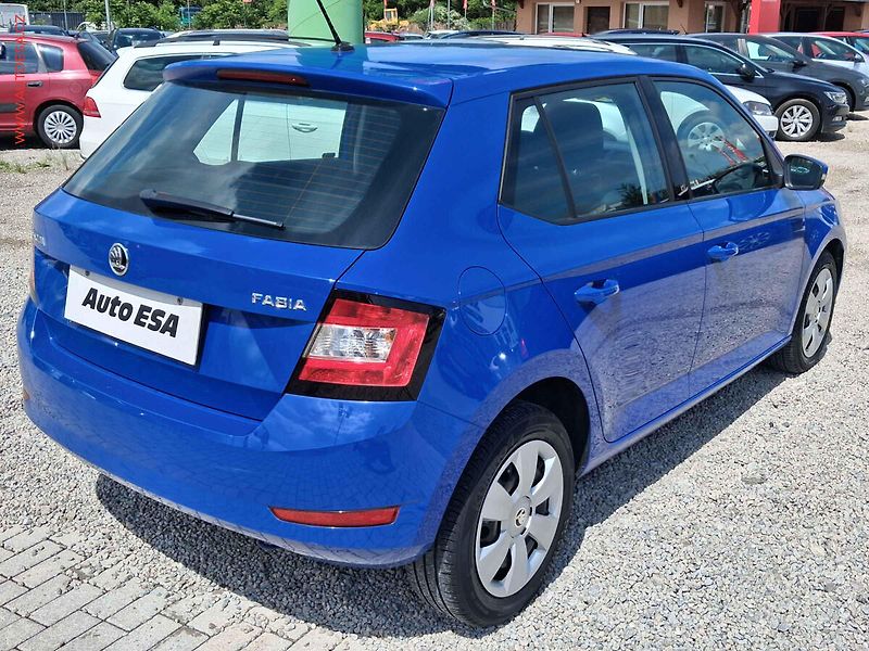 Škoda Fabia (2019) 1.0MPi, 2.maj,ČR, AC - fotka 4 z 16